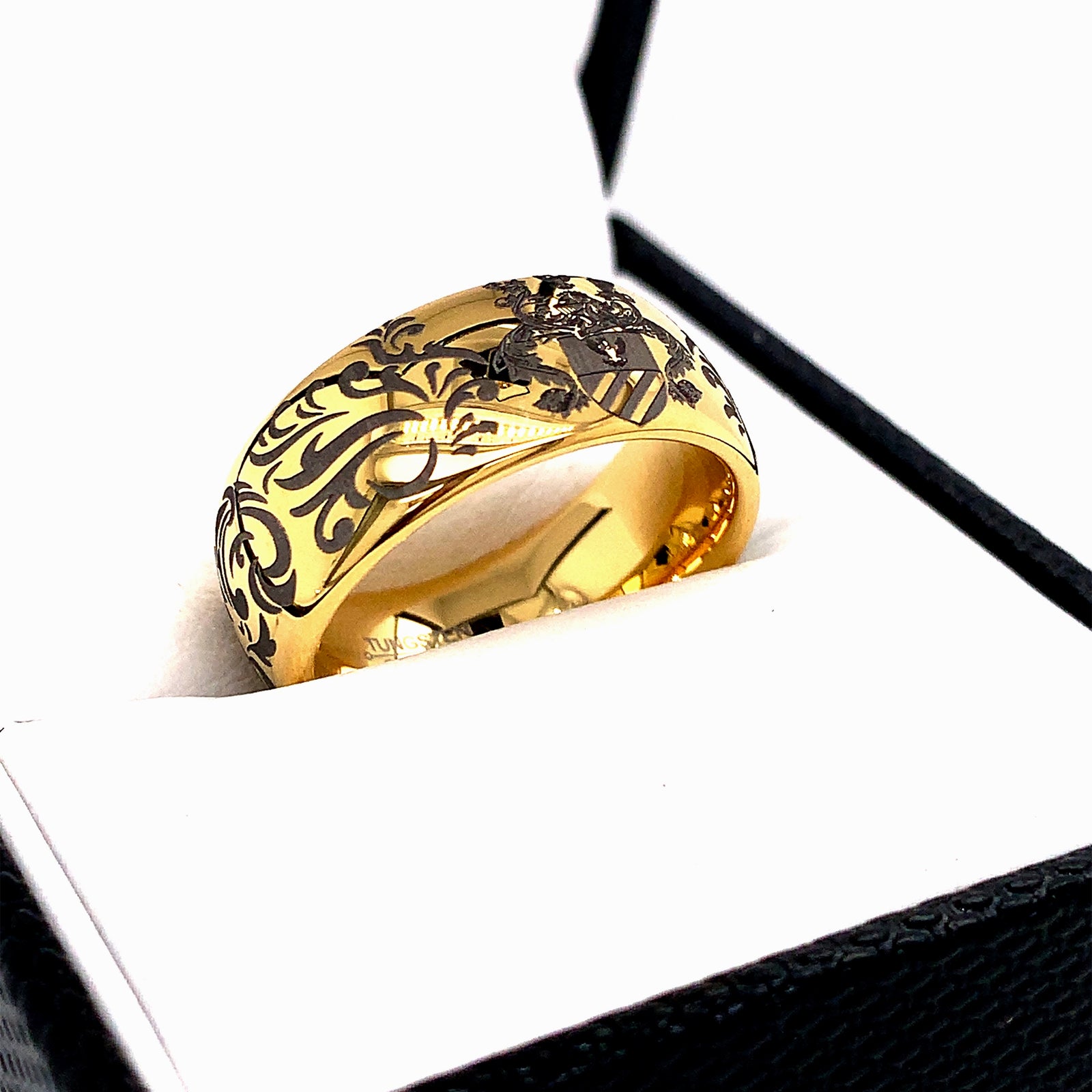 Coat of Arm Ring, Handcrafted Family Crest Personalized Silver Wedding Band