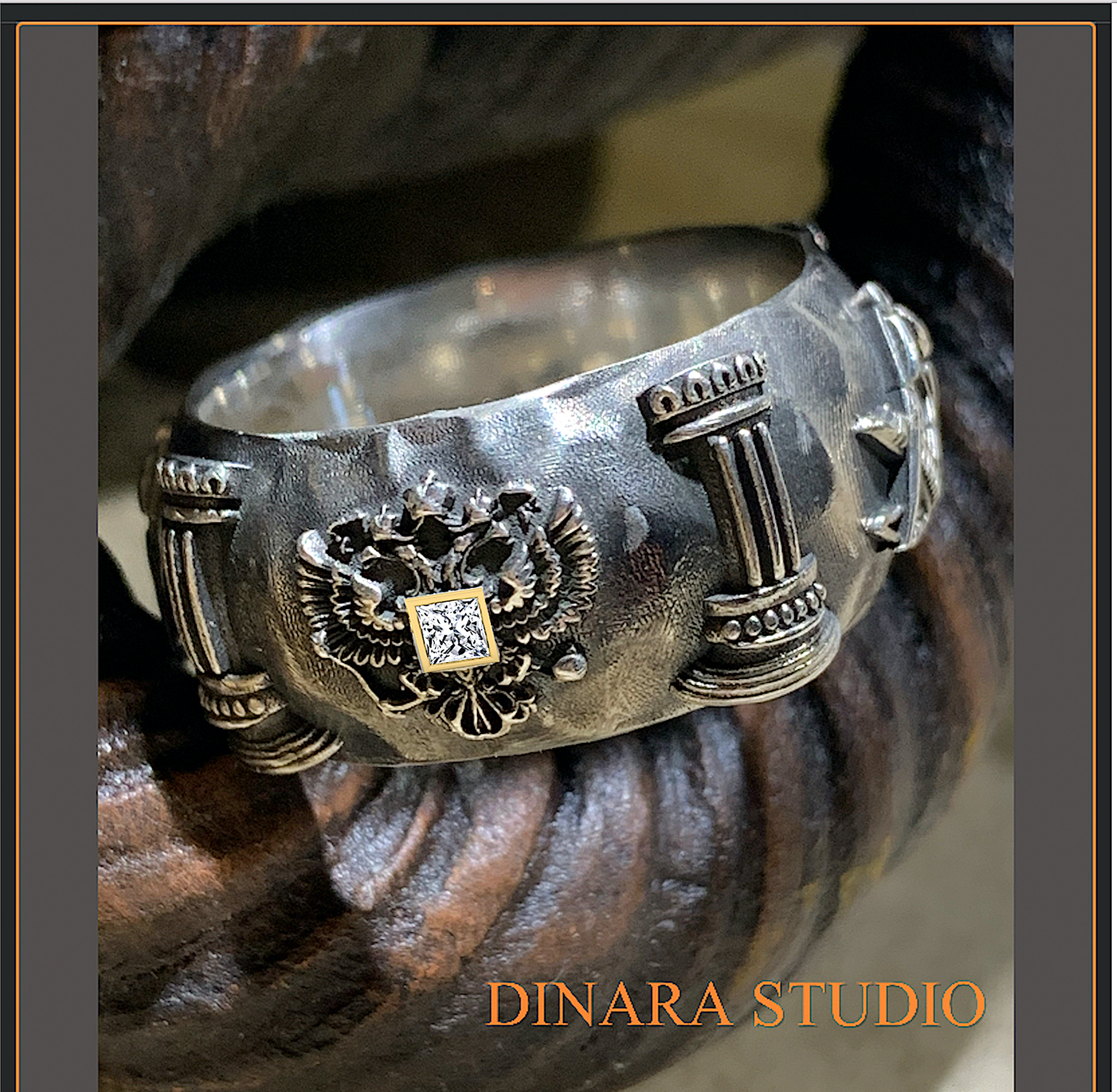 Square and compass ring outlet