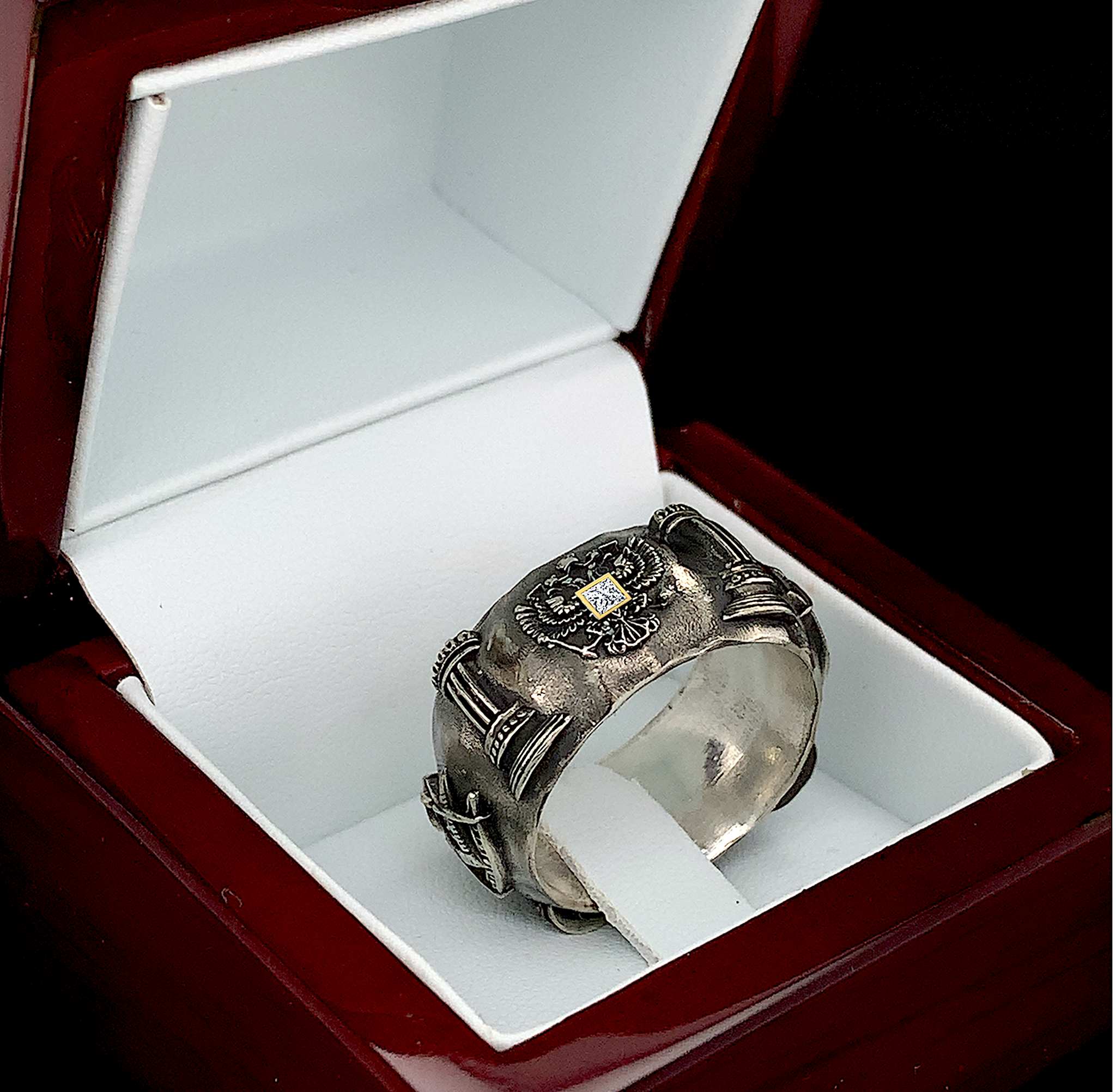 Vintage masonic rings with 2025 diamond